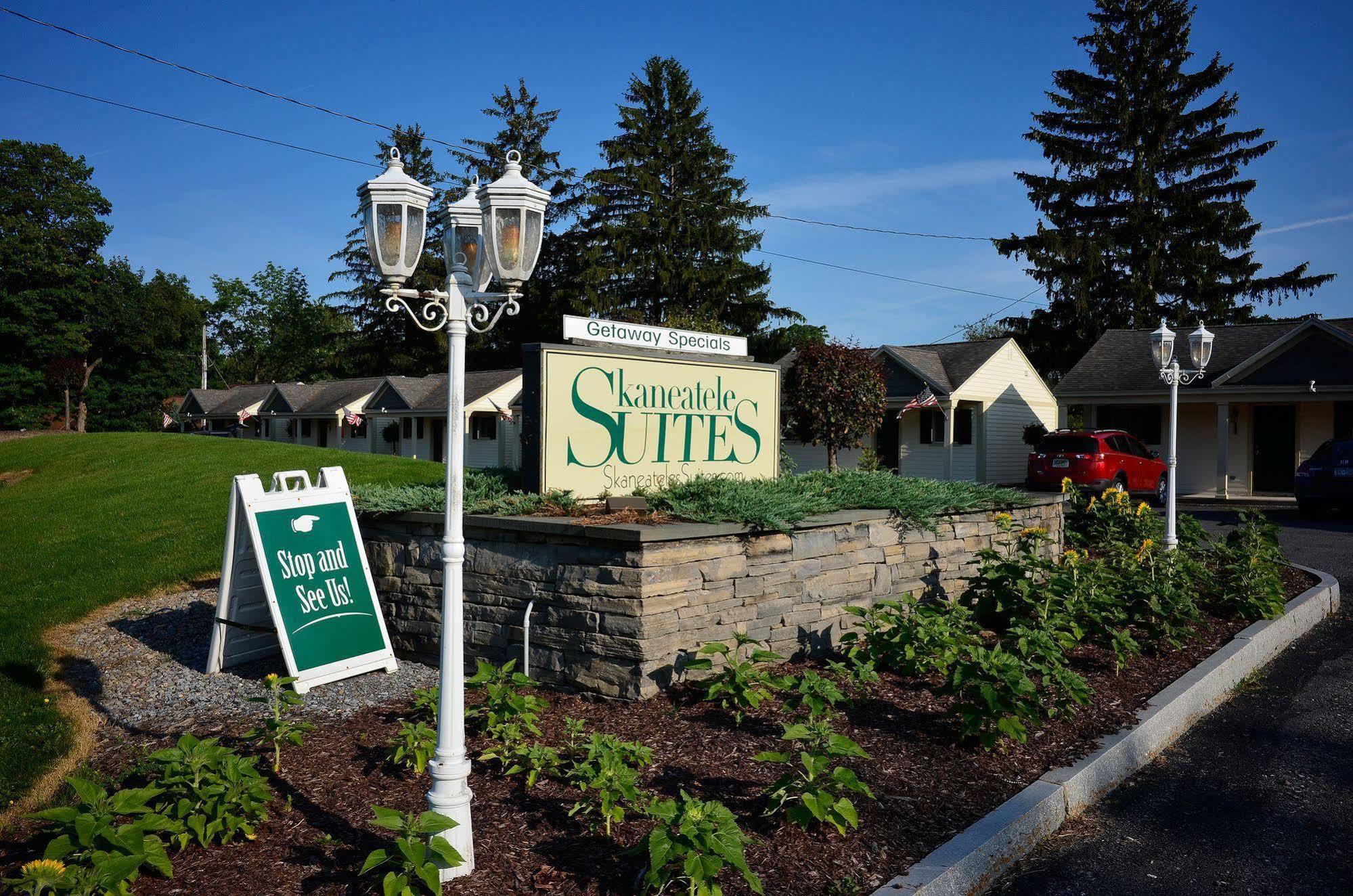 Skaneateles Suites Exterior photo