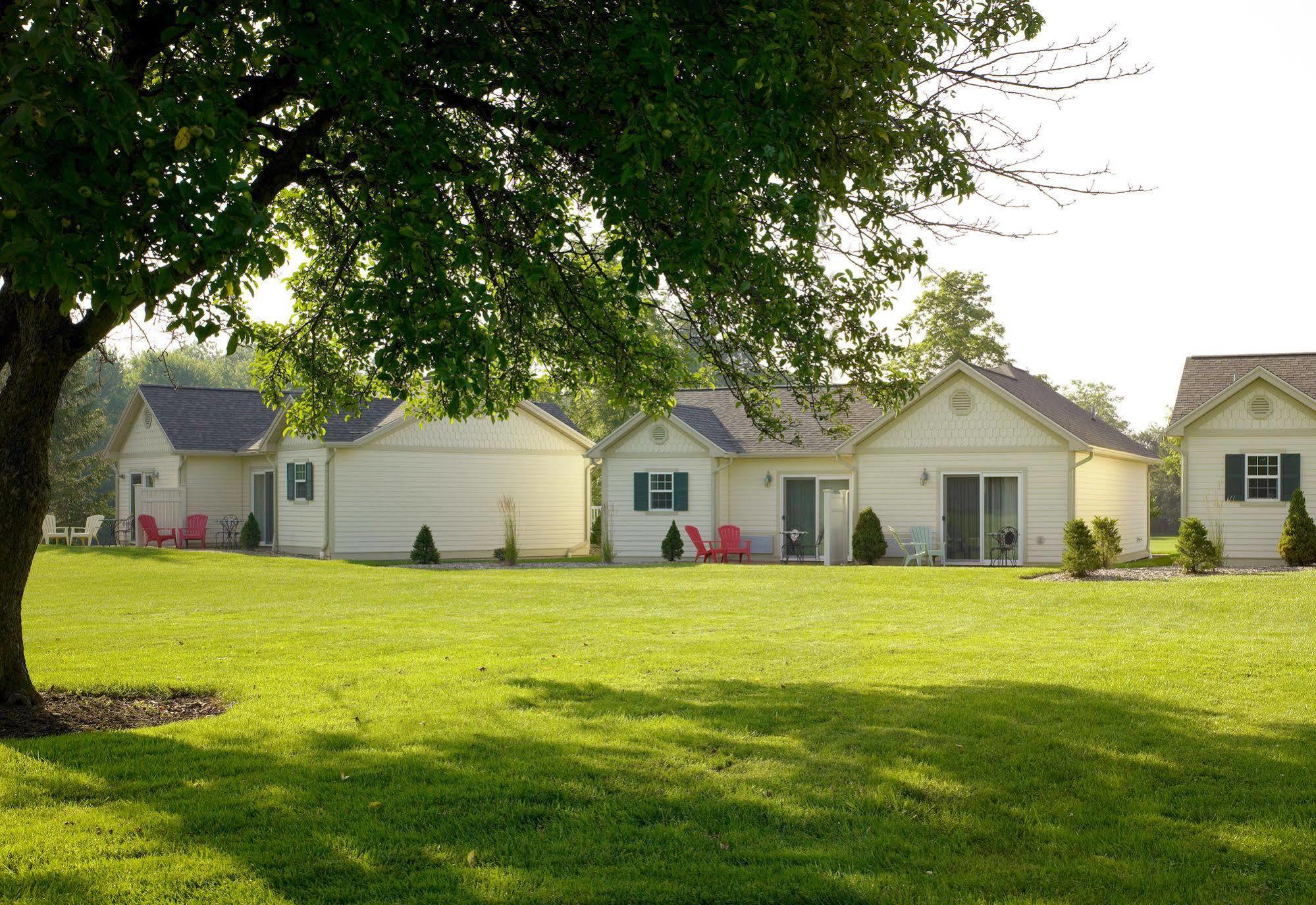 Skaneateles Suites Exterior photo